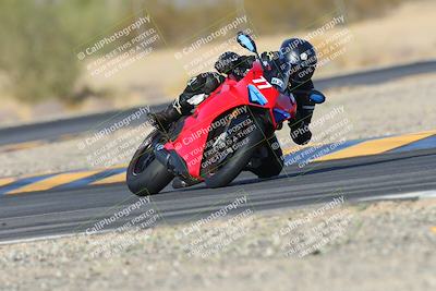 media/Dec-05-2024-Racers Edge (Thu) [[e102e0690b]]/3-B Group/Session 5 (Turn 6)/